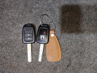 Used 2014 Honda City V Petrol Manual extra CAR KEY VIEW