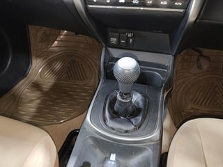 Used 2014 Honda City V Petrol Manual interior GEAR  KNOB VIEW
