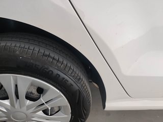 Used 2018 Volkswagen Polo Comfortline 1.0L (P) Petrol Manual dents MINOR SCRATCH
