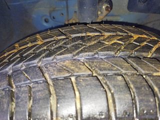 Used 2012 Honda Brio S MT Petrol Manual tyres RIGHT FRONT TYRE TREAD VIEW