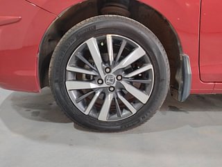 Used 2021 Honda City ZX Petrol Petrol Manual tyres LEFT FRONT TYRE RIM VIEW