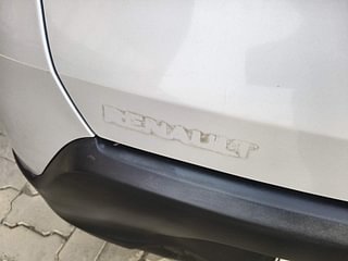 Used 2019 Renault Kwid [2017-2019] RXT 1.0 SCE Special (O) Petrol Manual dents MINOR SCRATCH