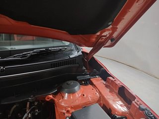 Used 2022 Maruti Suzuki Brezza ZXI Plus Dual Tone Petrol Manual engine ENGINE LEFT SIDE HINGE & APRON VIEW