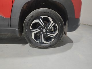Used 2022 Maruti Suzuki Brezza ZXI Plus Dual Tone Petrol Manual tyres RIGHT FRONT TYRE RIM VIEW