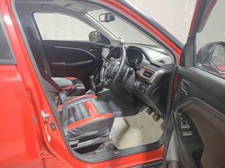 Used 2022 Maruti Suzuki Brezza ZXI Plus Dual Tone Petrol Manual interior RIGHT SIDE FRONT DOOR CABIN VIEW