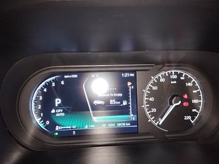Used 2022 Tata Harrier XZA Plus Dual Tone AT Diesel Automatic interior CLUSTERMETER VIEW
