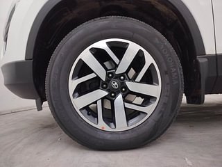 Used 2022 Tata Harrier XZA Plus Dual Tone AT Diesel Automatic tyres LEFT FRONT TYRE RIM VIEW