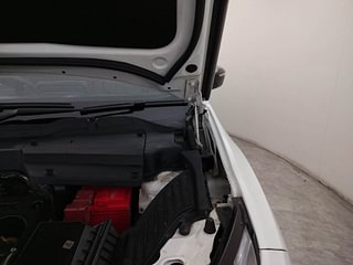 Used 2022 Tata Harrier XZA Plus Dual Tone AT Diesel Automatic engine ENGINE LEFT SIDE HINGE & APRON VIEW
