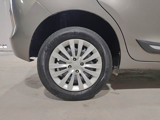 Used 2019 Maruti Suzuki Baleno Delta Petrol Manual tyres RIGHT REAR TYRE RIM VIEW