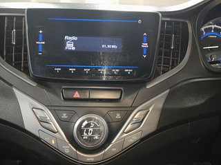 Used 2019 Maruti Suzuki Baleno Delta Petrol Manual interior MUSIC SYSTEM & AC CONTROL VIEW