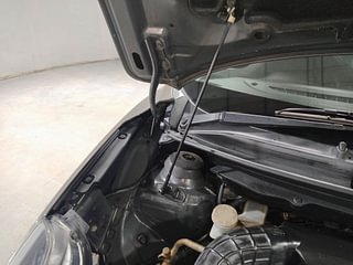 Used 2019 Maruti Suzuki Baleno Delta Petrol Manual engine ENGINE RIGHT SIDE HINGE & APRON VIEW