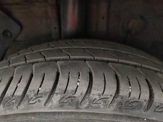 Used 2017 Hyundai Elite i20 Asta 1.2 Petrol Manual tyres RIGHT REAR TYRE TREAD VIEW