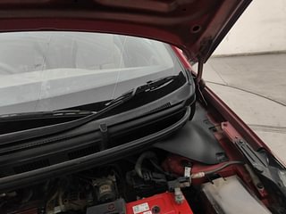 Used 2017 Hyundai Elite i20 Asta 1.2 Petrol Manual engine ENGINE LEFT SIDE HINGE & APRON VIEW