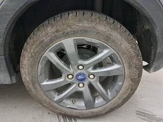 Used 2021 Ford Freestyle [2017-2021] Titanium Plus 1.2 Ti-VCT Petrol Manual tyres LEFT REAR TYRE RIM VIEW