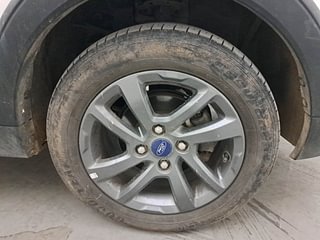 Used 2021 Ford Freestyle [2017-2021] Titanium Plus 1.2 Ti-VCT Petrol Manual tyres RIGHT FRONT TYRE RIM VIEW