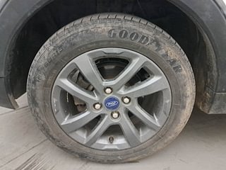 Used 2021 Ford Freestyle [2017-2021] Titanium Plus 1.2 Ti-VCT Petrol Manual tyres LEFT FRONT TYRE RIM VIEW
