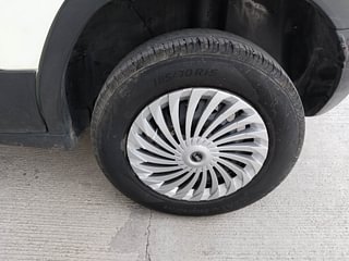 Used 2023 Tata Punch Adventure Rhythm Pack MT Petrol Manual tyres LEFT REAR TYRE RIM VIEW