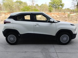 Used 2023 Tata Punch Adventure Rhythm Pack MT Petrol Manual exterior RIGHT SIDE VIEW