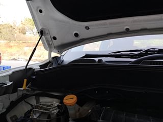 Used 2023 Tata Punch Adventure Rhythm Pack MT Petrol Manual engine ENGINE RIGHT SIDE HINGE & APRON VIEW
