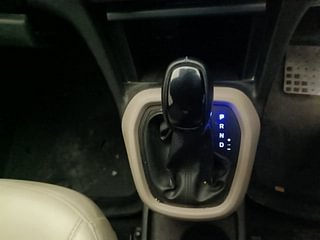 Used 2016 Hyundai Xcent SX AT (O) Petrol Petrol Automatic interior GEAR  KNOB VIEW