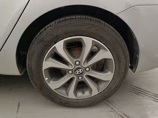 Used 2016 Hyundai Xcent SX AT (O) Petrol Petrol Automatic tyres LEFT REAR TYRE RIM VIEW