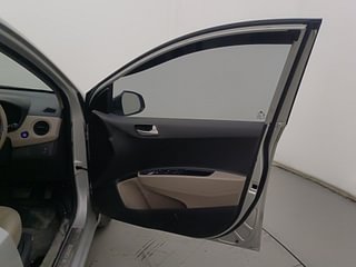 Used 2016 Hyundai Xcent SX AT (O) Petrol Petrol Automatic interior RIGHT FRONT DOOR OPEN VIEW