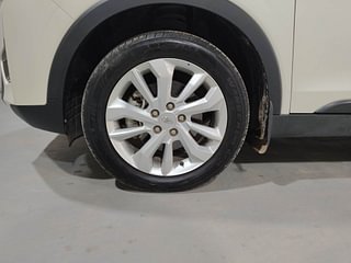Used 2021 Mahindra XUV 300 W8 Petrol Petrol Manual tyres LEFT FRONT TYRE RIM VIEW