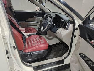 Used 2021 Mahindra XUV 300 W8 Petrol Petrol Manual interior RIGHT SIDE FRONT DOOR CABIN VIEW