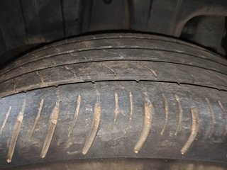 Used 2021 Mahindra XUV 300 W8 Petrol Petrol Manual tyres RIGHT REAR TYRE TREAD VIEW