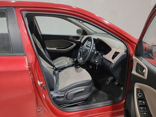 Used 2017 Hyundai Elite i20 Sportz 1.2 Petrol Manual interior RIGHT SIDE FRONT DOOR CABIN VIEW