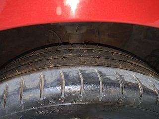 Used 2017 Hyundai Elite i20 Sportz 1.2 Petrol Manual tyres RIGHT FRONT TYRE TREAD VIEW