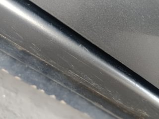 Used 2016 Renault Kwid [2017-2019] RXT 1.0 SCE Special Petrol Manual dents MINOR SCRATCH