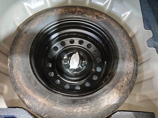 Used 2017 Maruti Suzuki Ciaz Alpha 1.4 MT Petrol Manual tyres SPARE TYRE VIEW
