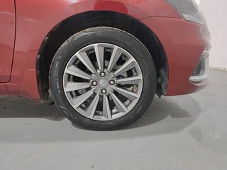 Used 2022 Maruti Suzuki Ciaz Alpha AT Petrol Petrol Automatic tyres RIGHT FRONT TYRE RIM VIEW