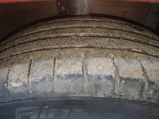 Used 2022 Maruti Suzuki Ciaz Alpha AT Petrol Petrol Automatic tyres RIGHT FRONT TYRE TREAD VIEW
