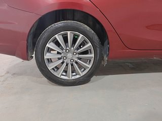 Used 2022 Maruti Suzuki Ciaz Alpha AT Petrol Petrol Automatic tyres RIGHT REAR TYRE RIM VIEW