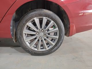 Used 2022 Maruti Suzuki Ciaz Alpha AT Petrol Petrol Automatic tyres LEFT REAR TYRE RIM VIEW