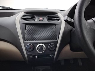 Used 2017 Hyundai Eon Era + Petrol Manual interior MUSIC SYSTEM & AC CONTROL VIEW