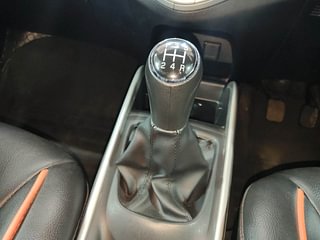 Used 2018 Maruti Suzuki Baleno Zeta 1.2 Petrol Manual interior GEAR  KNOB VIEW