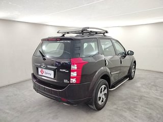 Used 2017 Mahindra XUV500 W6 AT Diesel Automatic exterior RIGHT REAR CORNER VIEW
