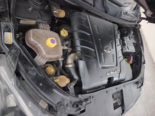 Used 2017 Mahindra XUV500 W6 AT Diesel Automatic engine ENGINE RIGHT SIDE VIEW