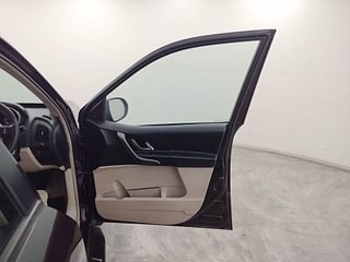 Used 2017 Mahindra XUV500 W6 AT Diesel Automatic interior RIGHT FRONT DOOR OPEN VIEW