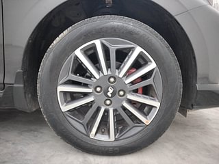 Used 2022 Hyundai i20 N Line N8 1.0 Turbo iMT Petrol Manual tyres RIGHT FRONT TYRE RIM VIEW