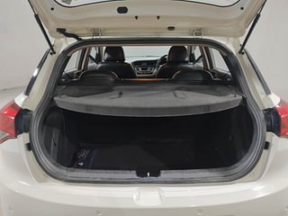 Used 2016 Hyundai Elite i20 Sportz 1.2 Petrol Manual interior DICKY INSIDE VIEW