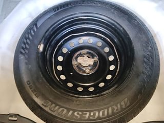 Used 2016 Hyundai Elite i20 Sportz 1.2 Petrol Manual tyres SPARE TYRE VIEW
