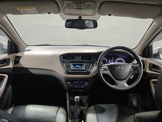 Used 2016 Hyundai Elite i20 Sportz 1.2 Petrol Manual interior DASHBOARD VIEW