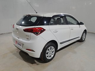 Used 2016 Hyundai Elite i20 Sportz 1.2 Petrol Manual exterior RIGHT REAR CORNER VIEW