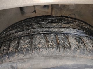 Used 2021 Hyundai Venue SX 1.0  Turbo Petrol Manual tyres LEFT FRONT TYRE TREAD VIEW