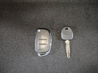 Used 2021 Hyundai Venue SX 1.0  Turbo Petrol Manual extra CAR KEY VIEW