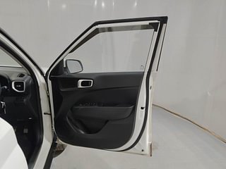 Used 2021 Hyundai Venue SX 1.0  Turbo Petrol Manual interior RIGHT FRONT DOOR OPEN VIEW